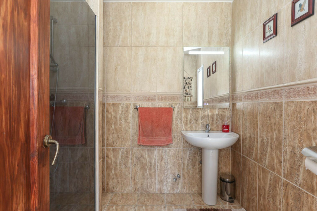 Detached Villa Tolox Málaga - image 33