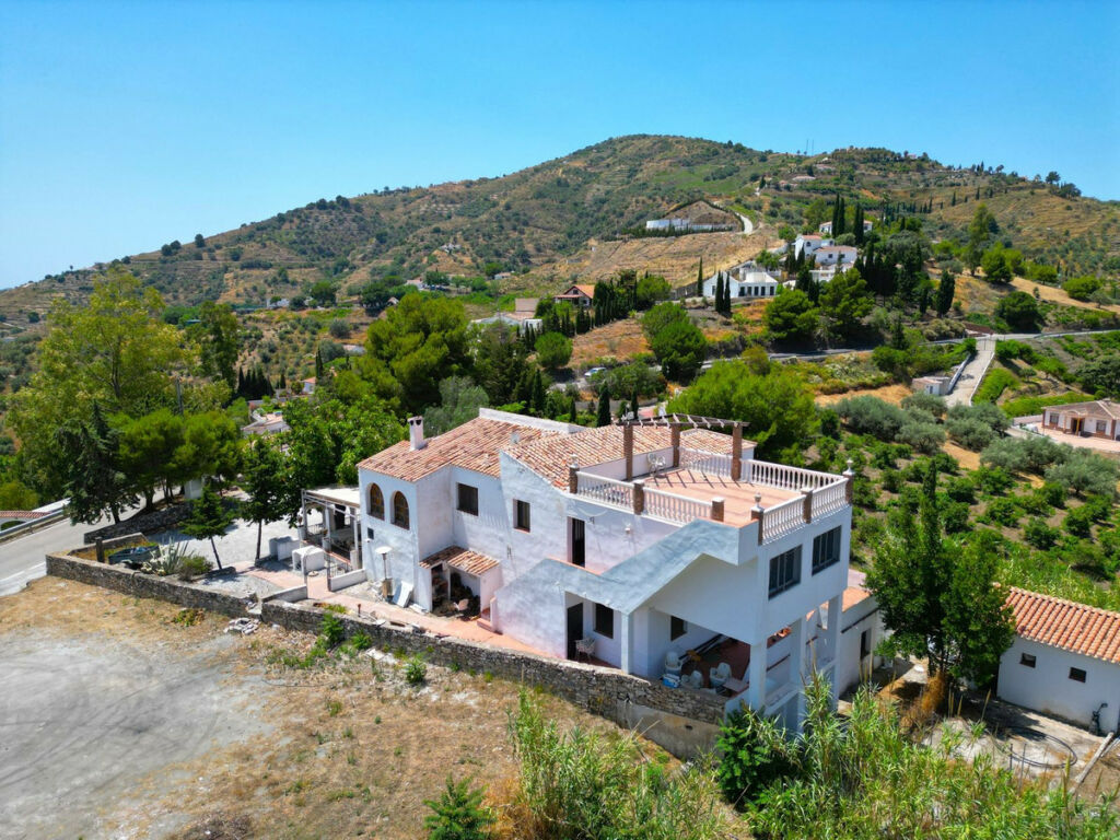 Detached Villa Cómpeta Málaga - image 33