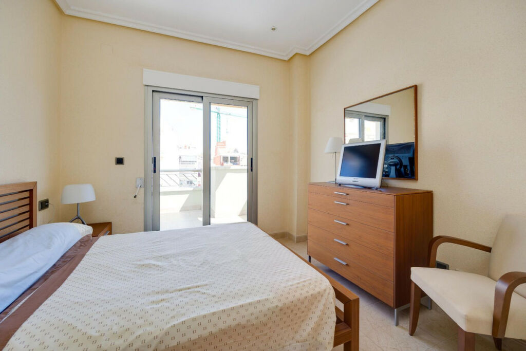 Middle Floor Apartment Torrevieja Alicante - image 33