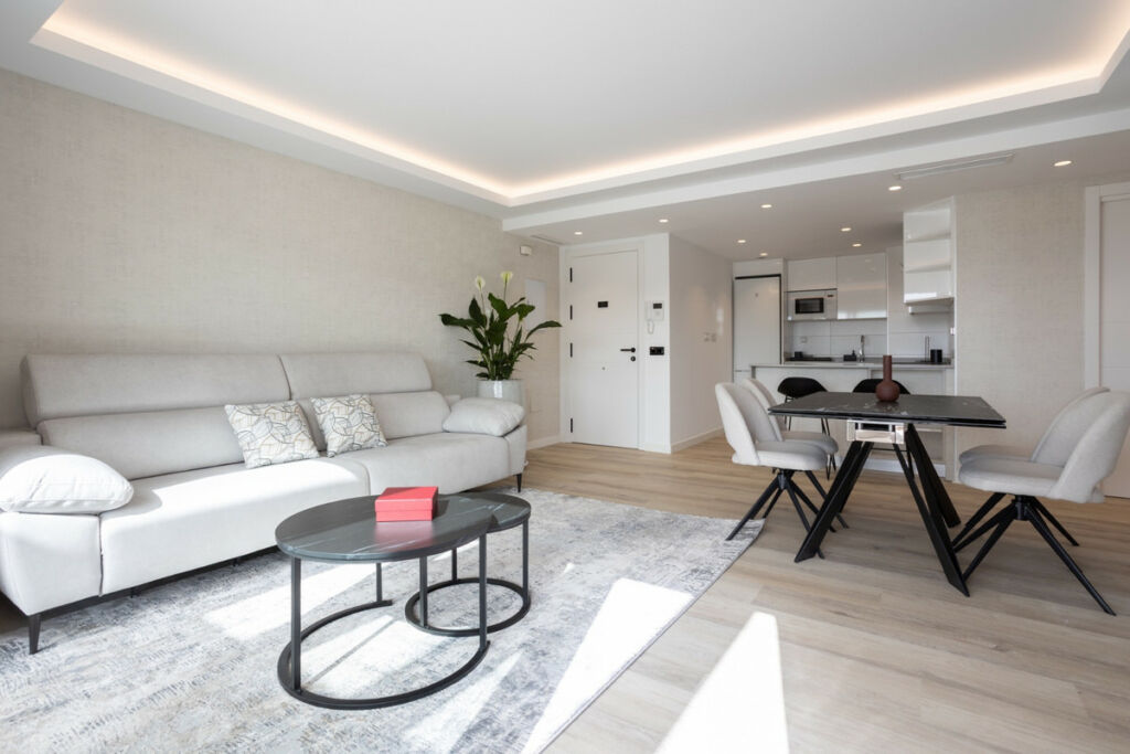 Middle Floor Apartment Nueva Andalucía Málaga - image 33