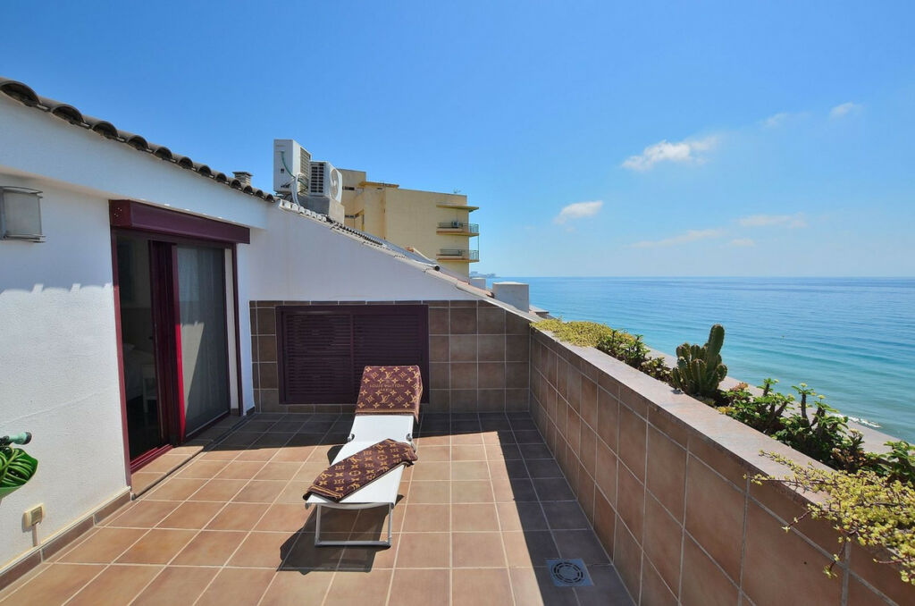 Penthouse Carvajal Málaga - image 33
