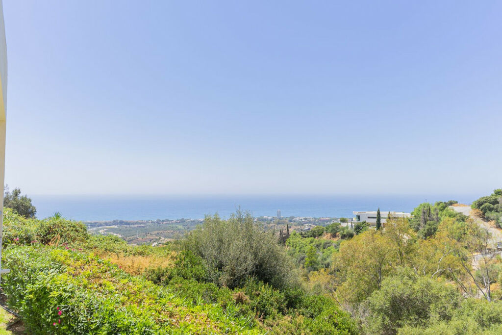 Duplex Altos de los Monteros Málaga - image 33