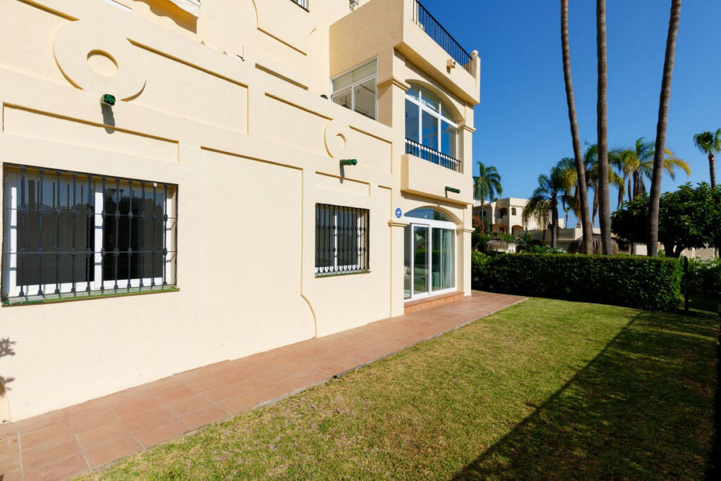Ground Floor Apartment La Quinta Málaga - image 33