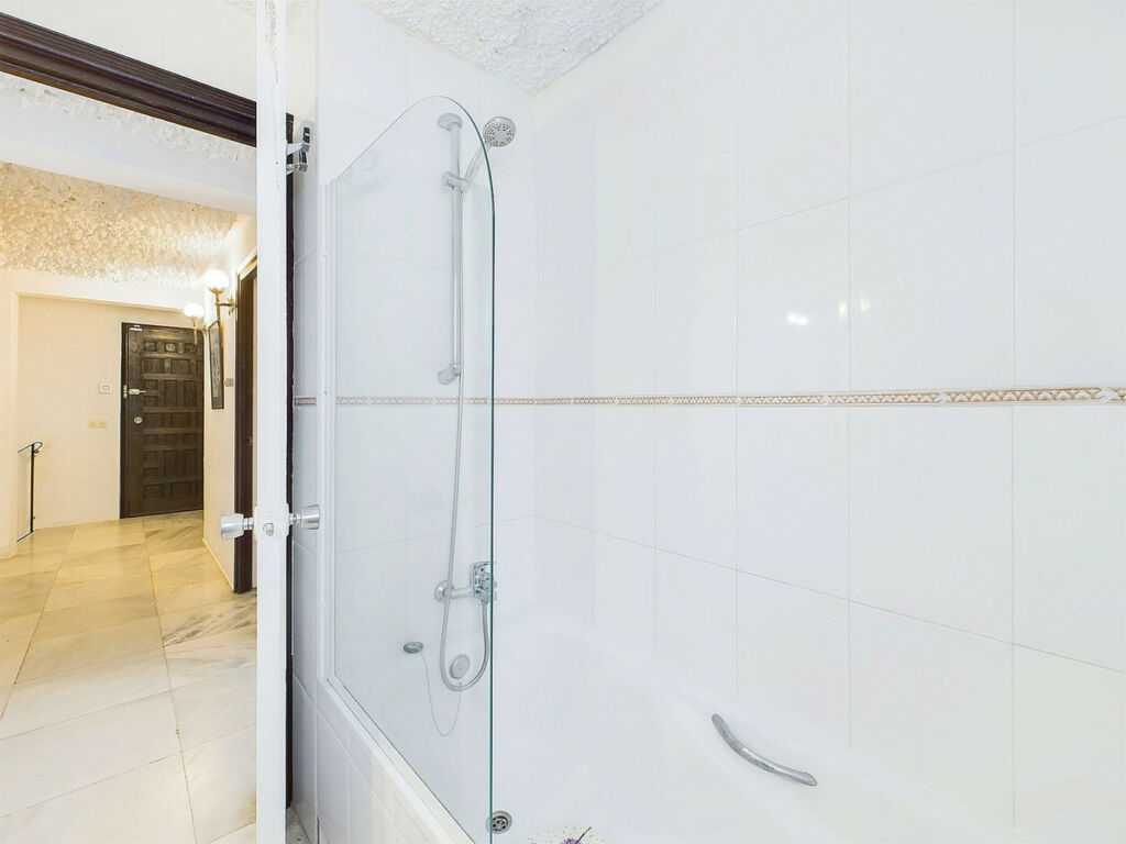 Duplex Estepona Málaga - image 33