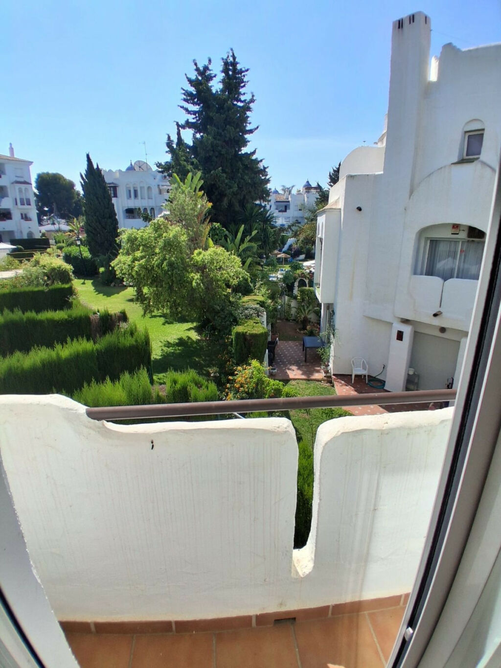 Middle Floor Apartment Calahonda Málaga - image 33