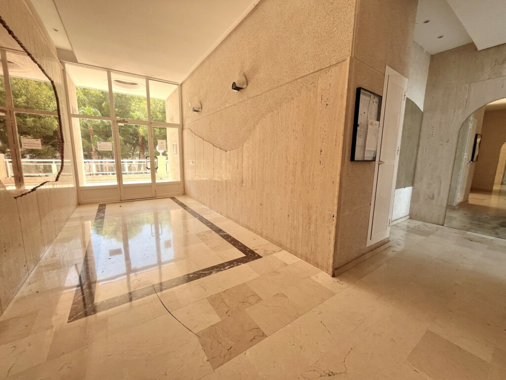 Penthouse Dehesa de Campoamor Alicante - image 34