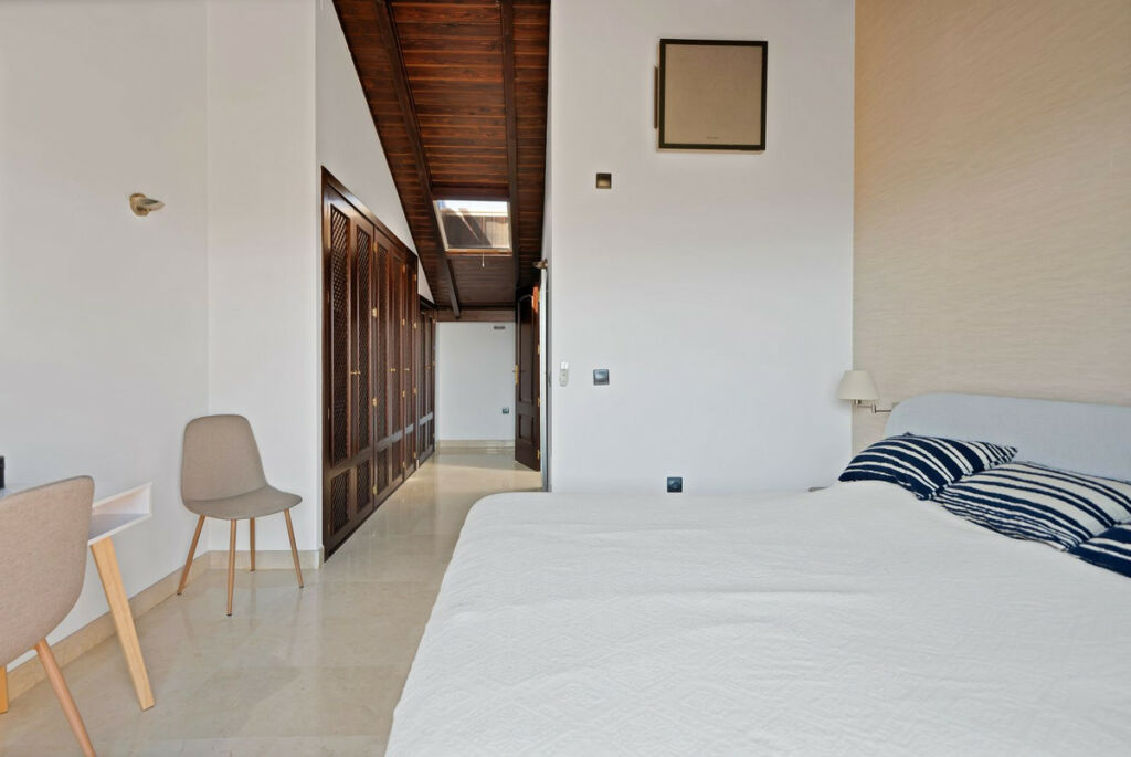 Penthouse Duplex Ojén Málaga - image 34
