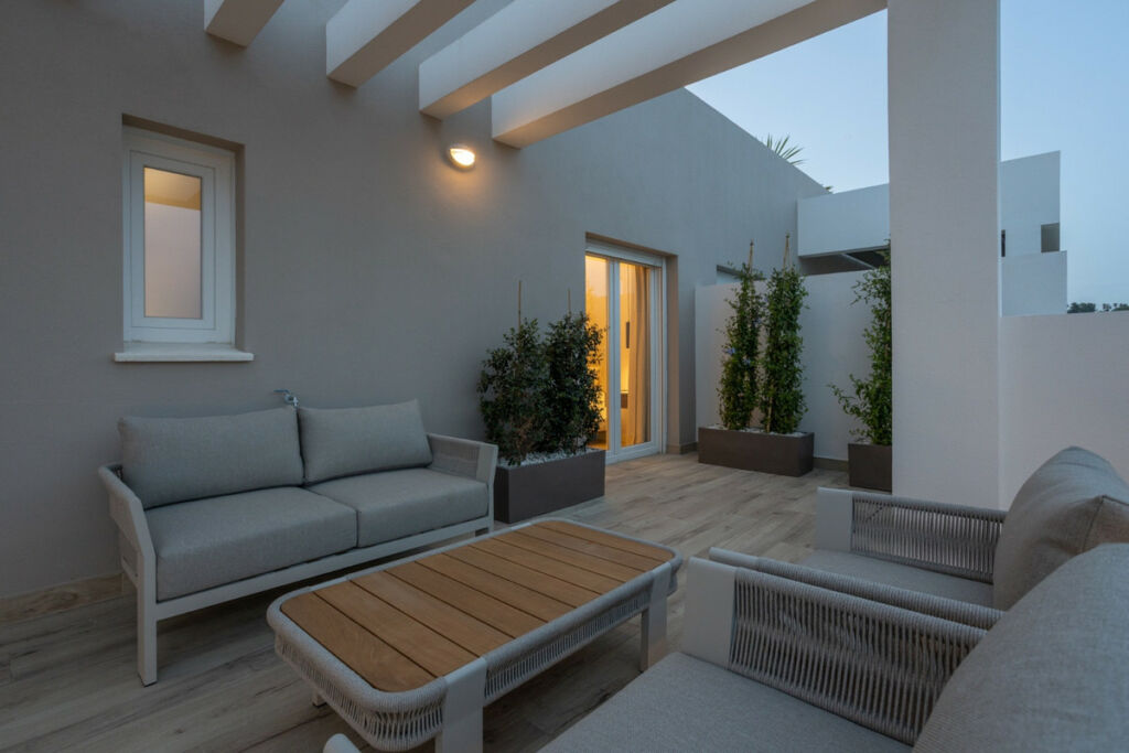 Middle Floor Apartment Nueva Andalucía Málaga - image 34