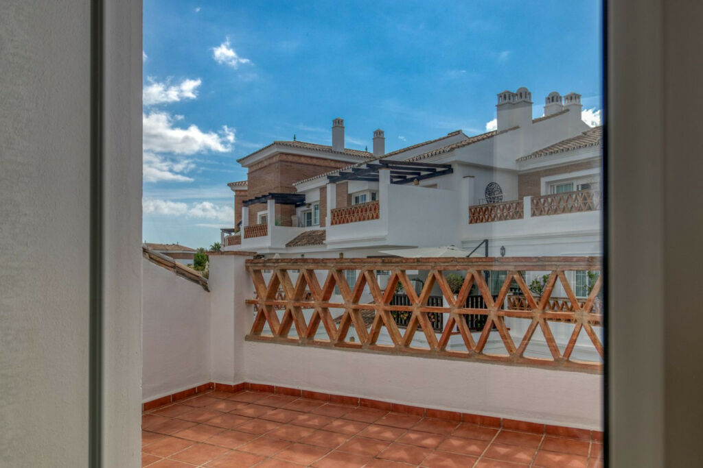 Semi-Detached House Lauro Golf Málaga - image 33