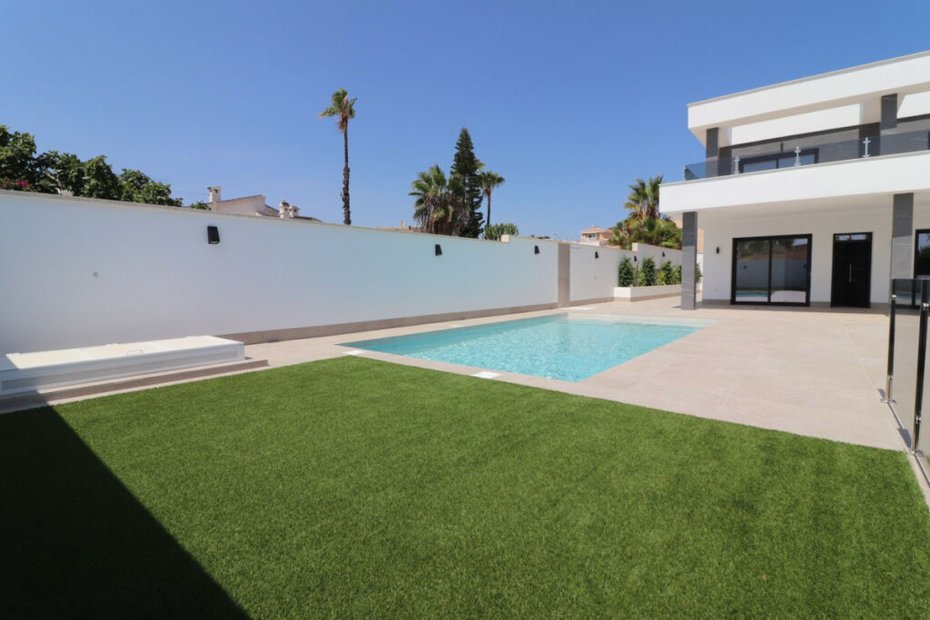 Detached Villa Ciudad Quesada Alicante - image 34