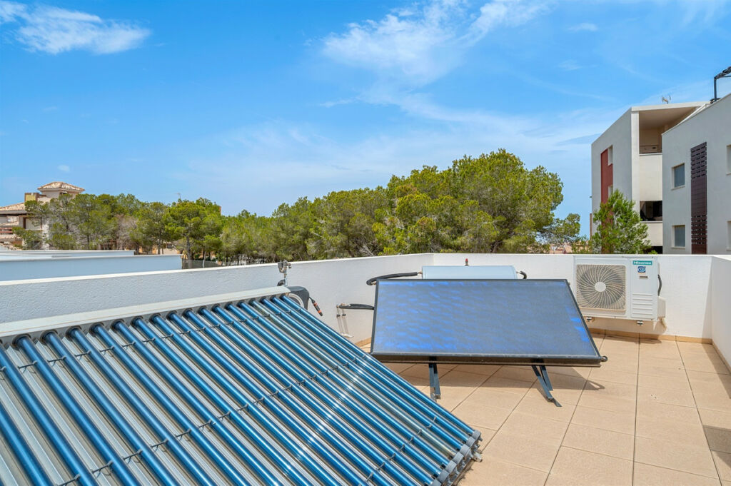 Detached Villa Villamartin Alicante - image 34