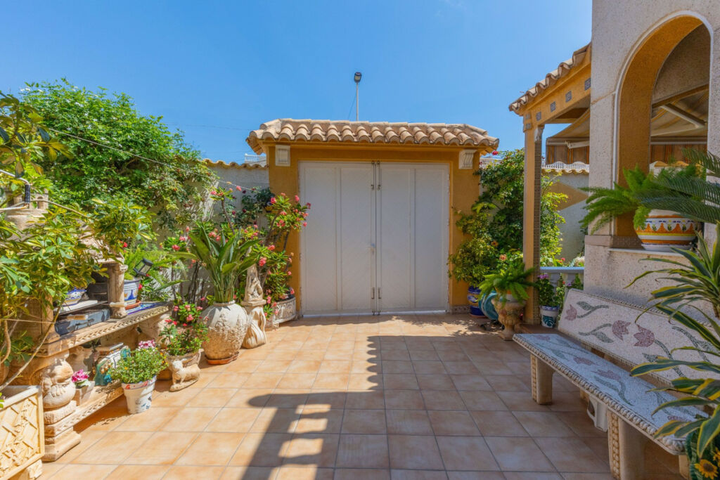 Detached Villa Torrevieja Alicante - image 33