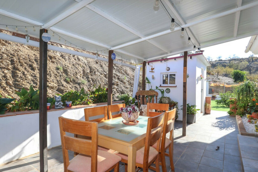 Detached Villa Tolox Málaga - image 34