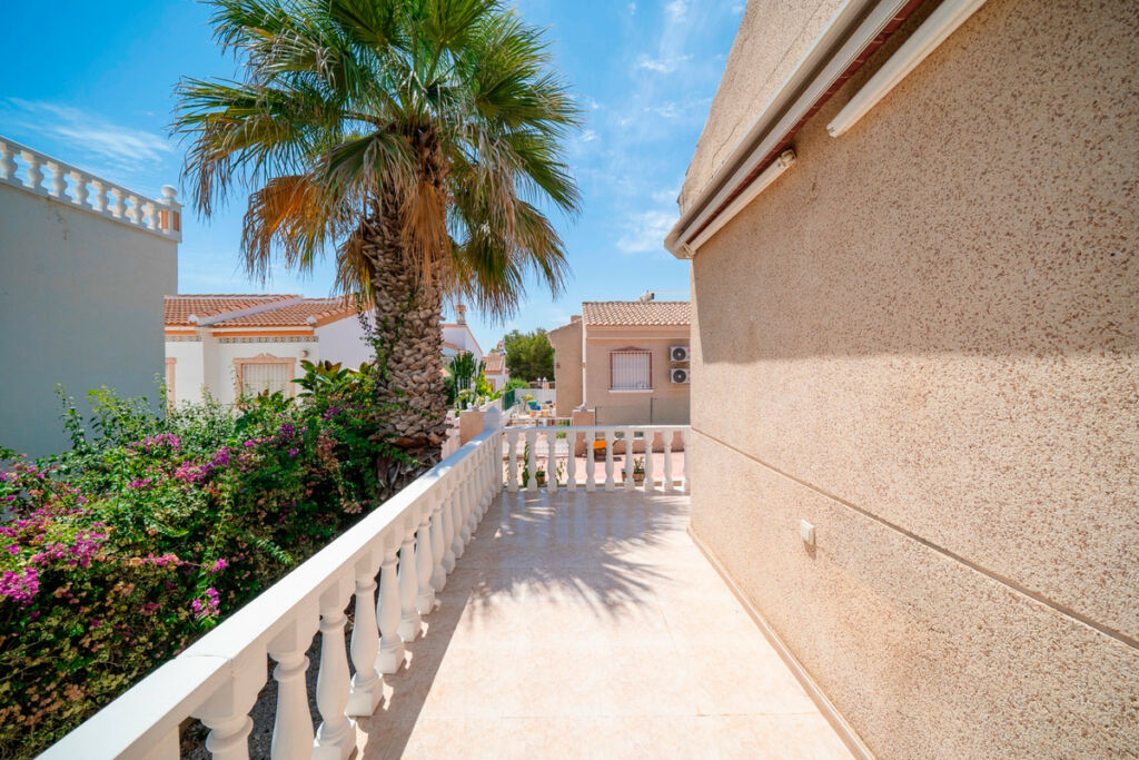 Detached Villa Algorfa Alicante - image 34