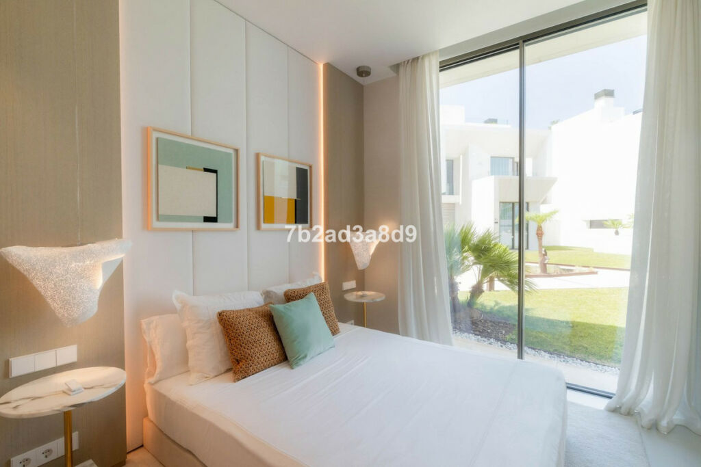 Detached Villa Nueva Andalucía Málaga - image 35