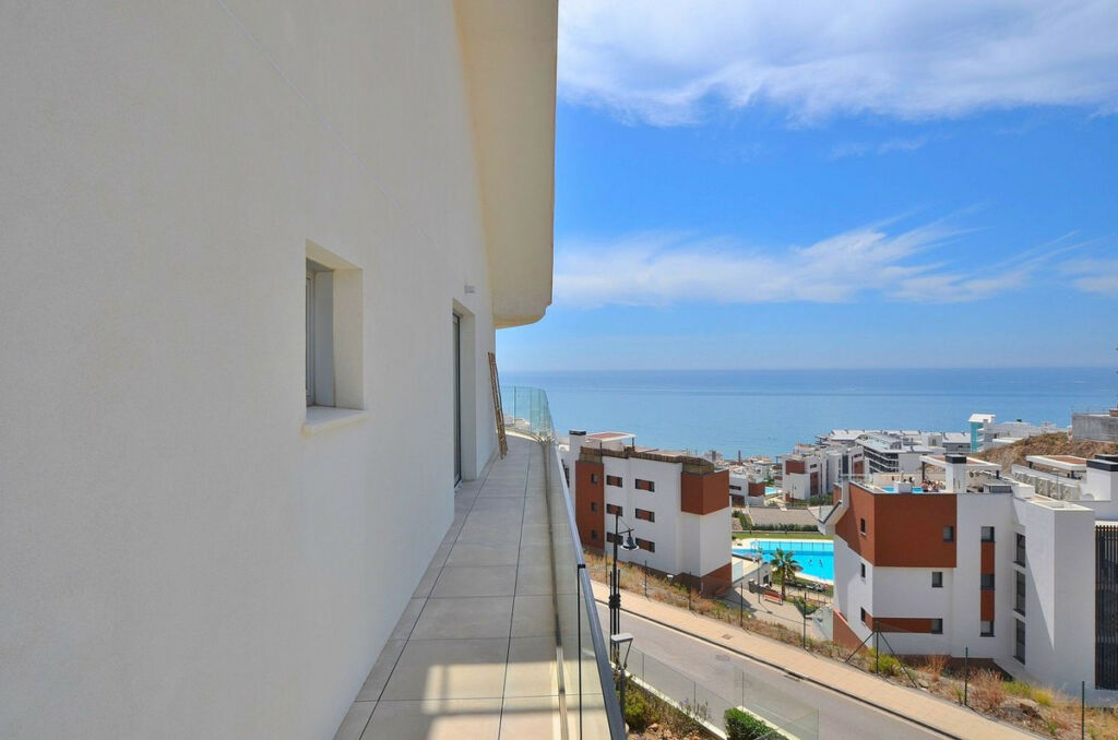 Middle Floor Apartment Fuengirola Málaga - image 35