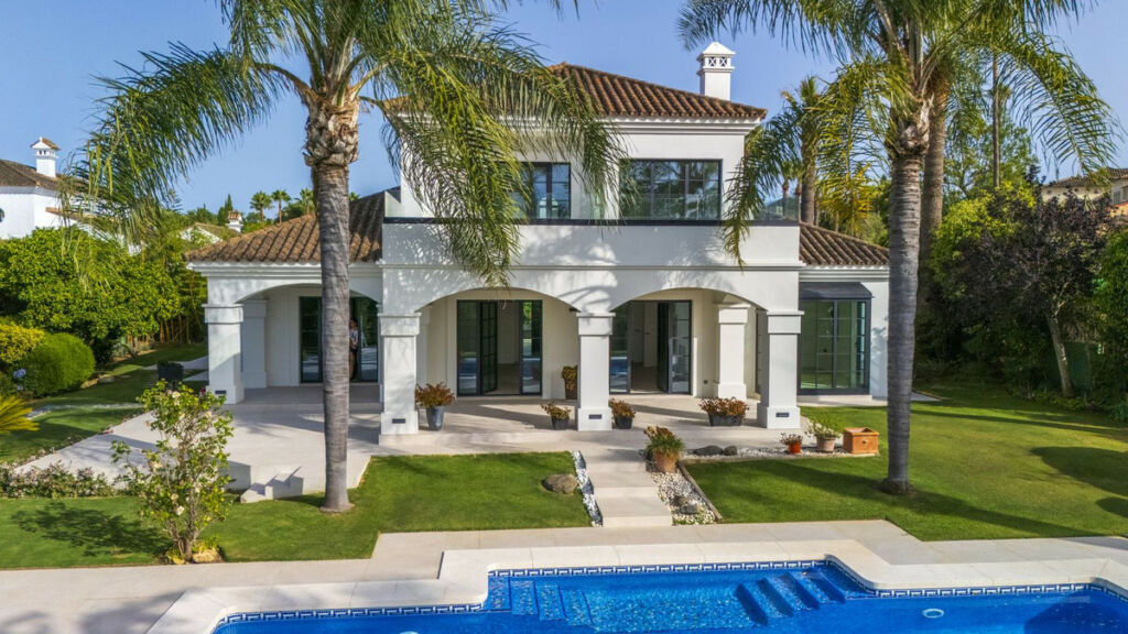 Detached Villa Sotogrande Cádiz - image 34