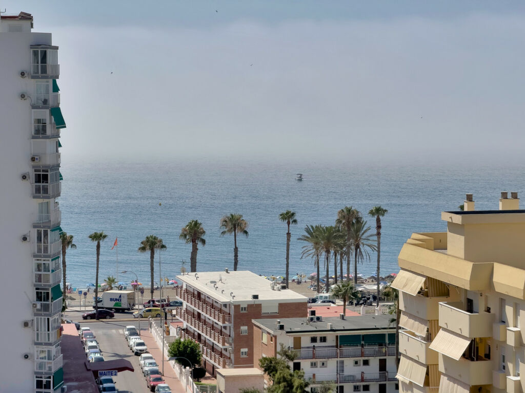 Middle Floor Apartment Benalmadena Málaga - image 35
