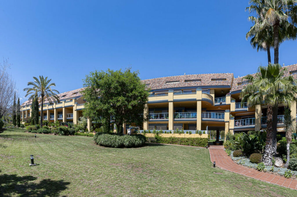 Penthouse Duplex Bahía de Marbella Málaga - image 37