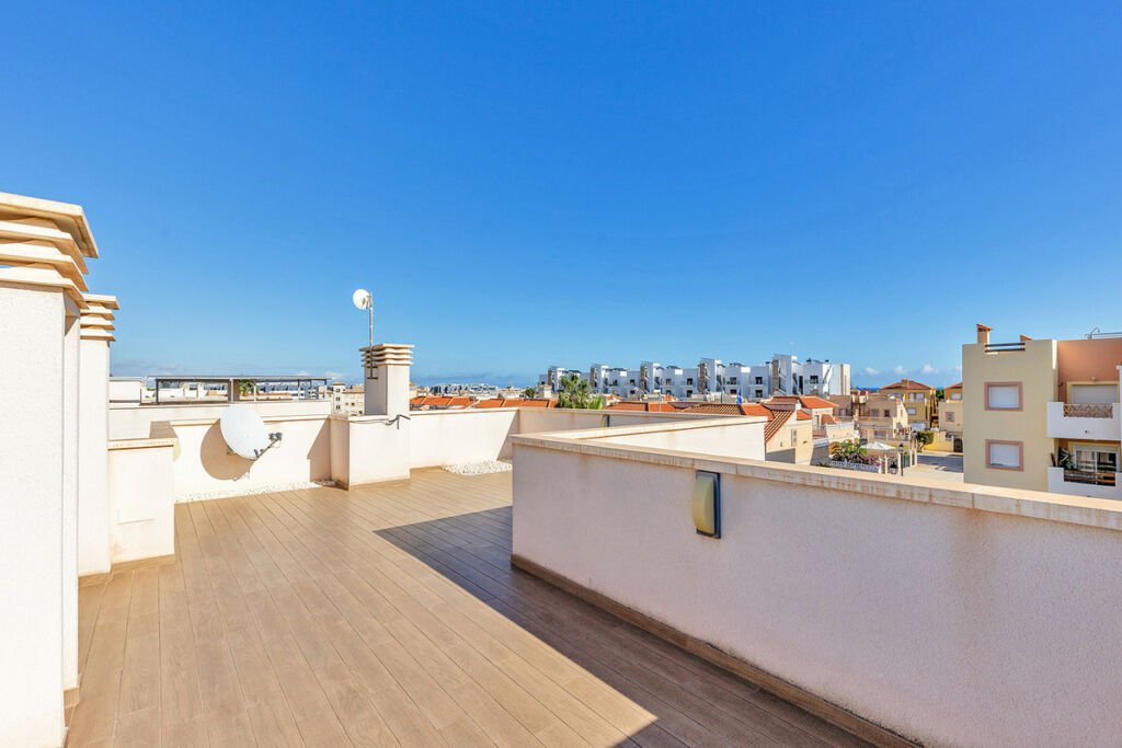 Detached Villa La Zenia Alicante - image 35