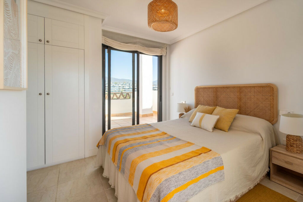 Penthouse Duplex Estepona Málaga - image 35