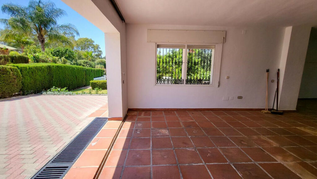 Detached Villa Elviria Málaga - image 34