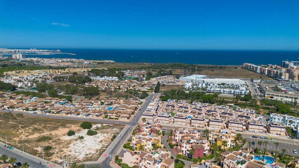 Middle Floor Apartment Los Altos Alicante - image 35