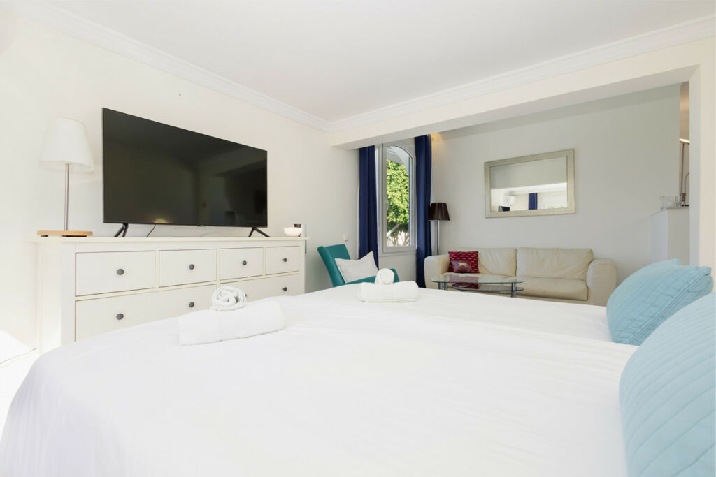Detached Villa Costabella Málaga - image 35