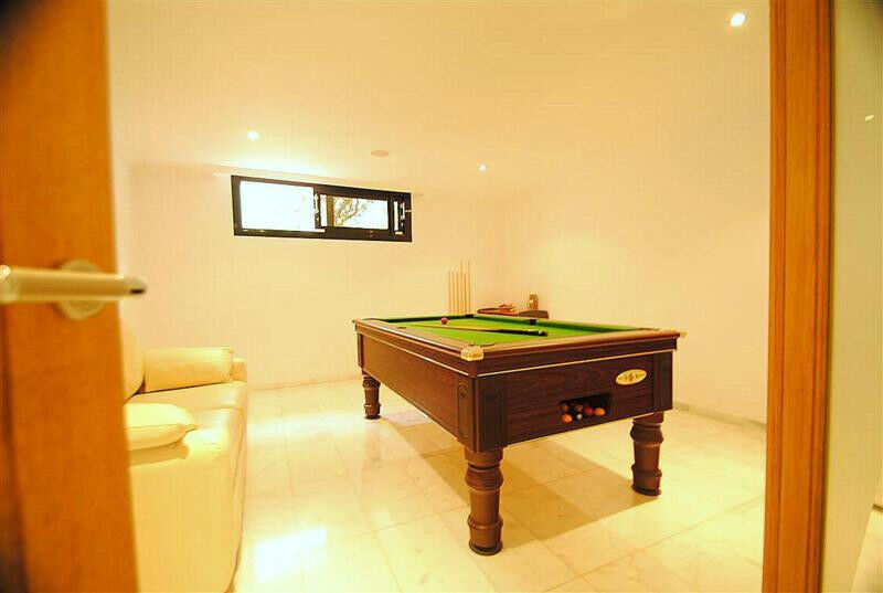 Detached Villa Cabopino Málaga - image 34