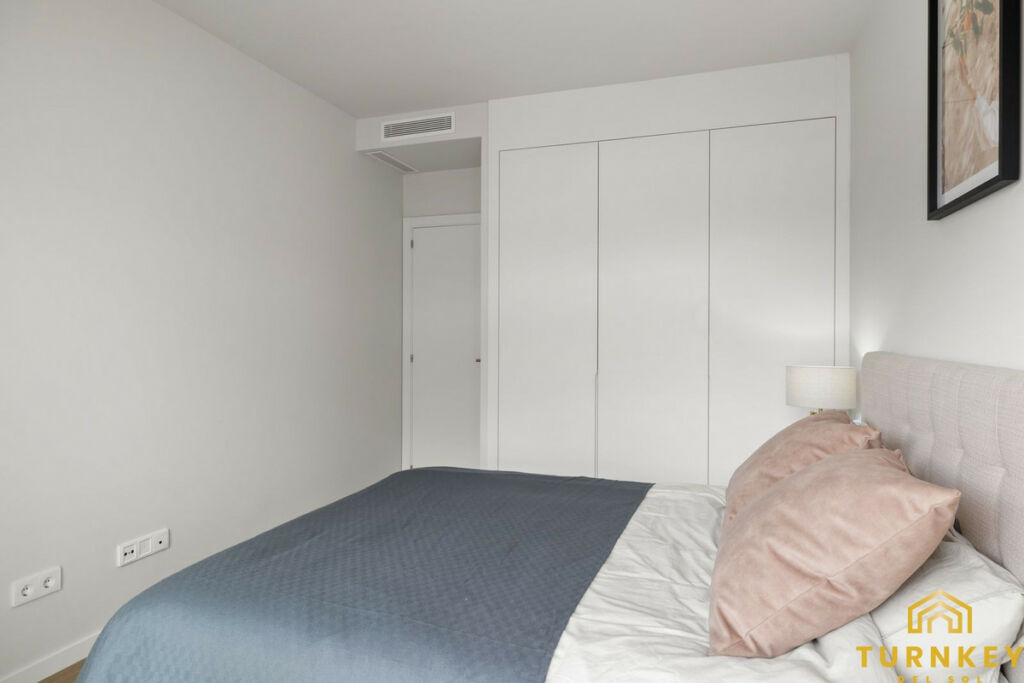 Middle Floor Apartment Estepona Málaga - image 35