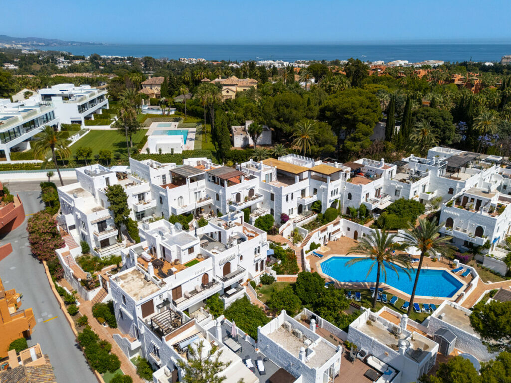 Penthouse Duplex Nueva Andalucía Málaga - image 35
