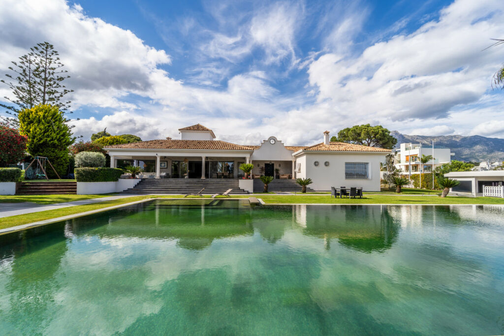 Detached Villa The Golden Mile Málaga - image 34