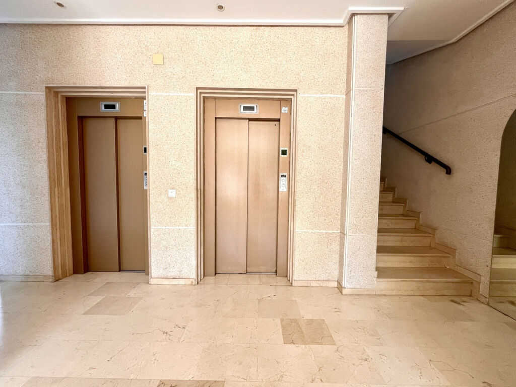 Penthouse Dehesa de Campoamor Alicante - image 35
