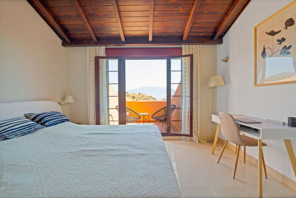 Penthouse Duplex Ojén Málaga - image 35