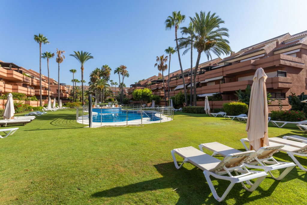 Ground Floor Apartment Puerto Banús Málaga - image 34