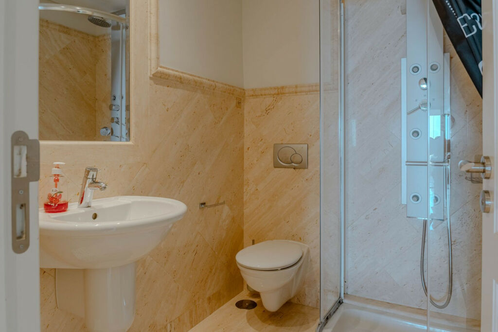 Ground Floor Apartment Estepona Málaga - image 35