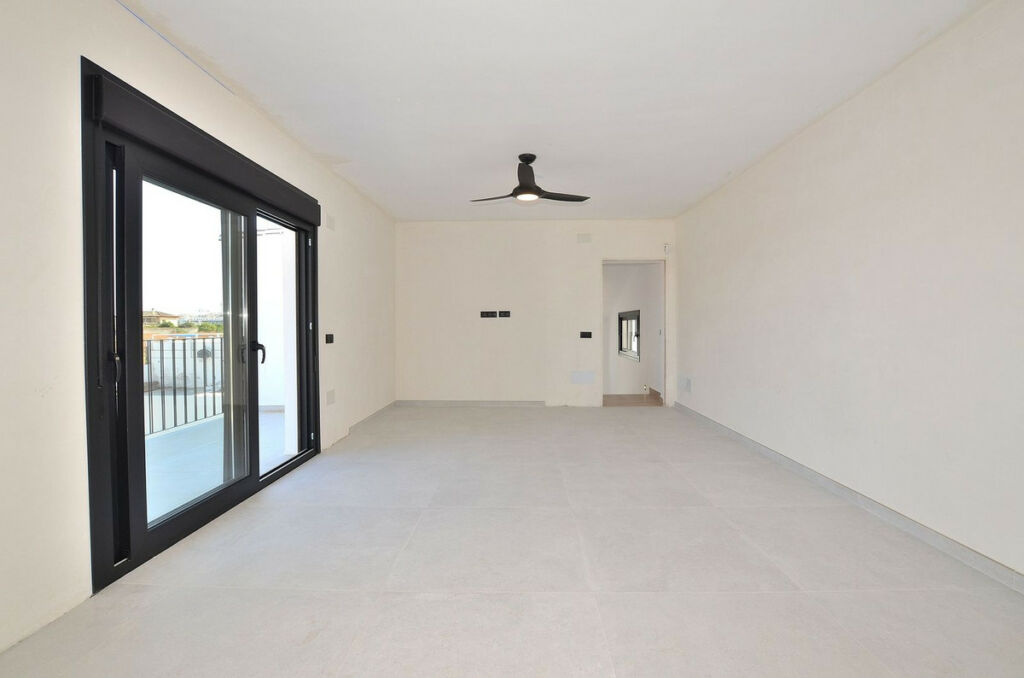 Detached Villa El Coto Málaga - image 35