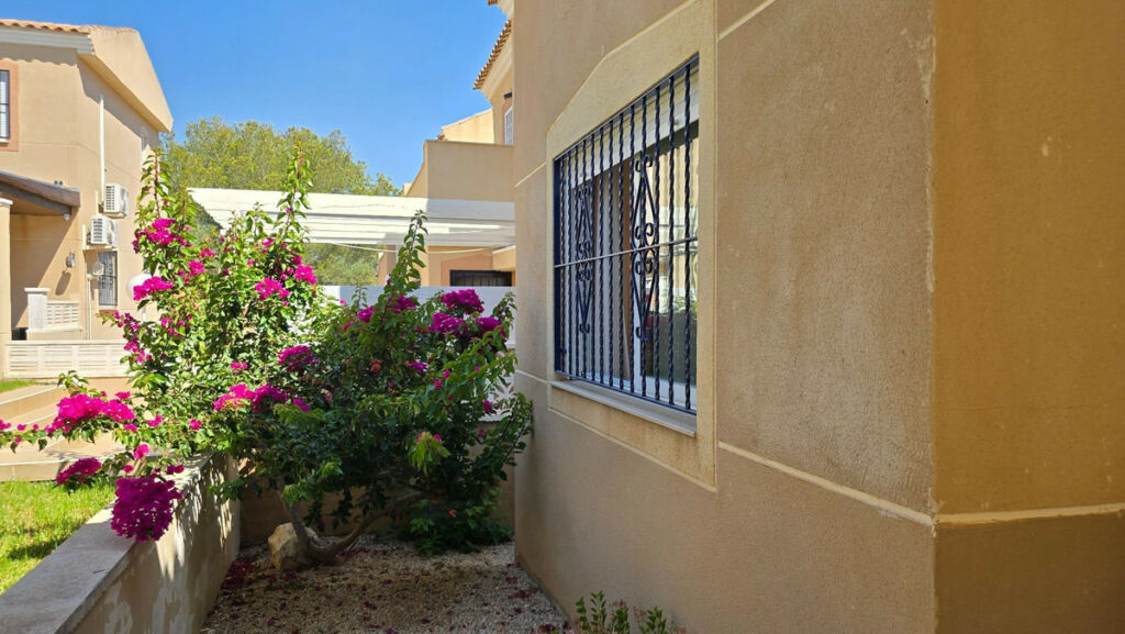 Detached Villa Orihuela Alicante - image 37