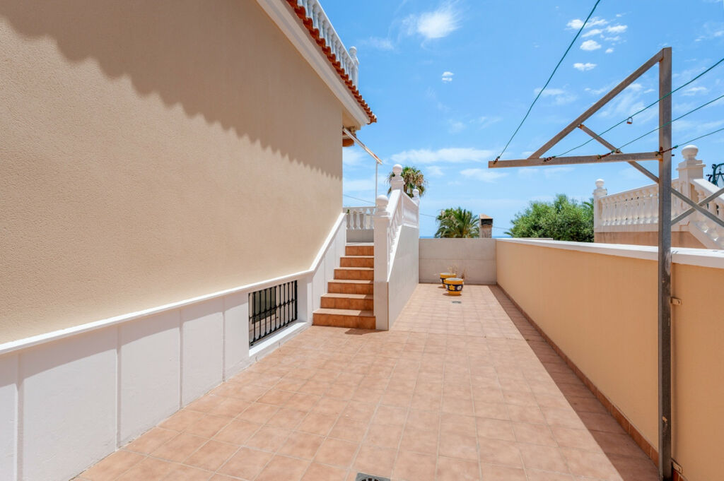 Detached Villa Torrevieja Alicante - image 36