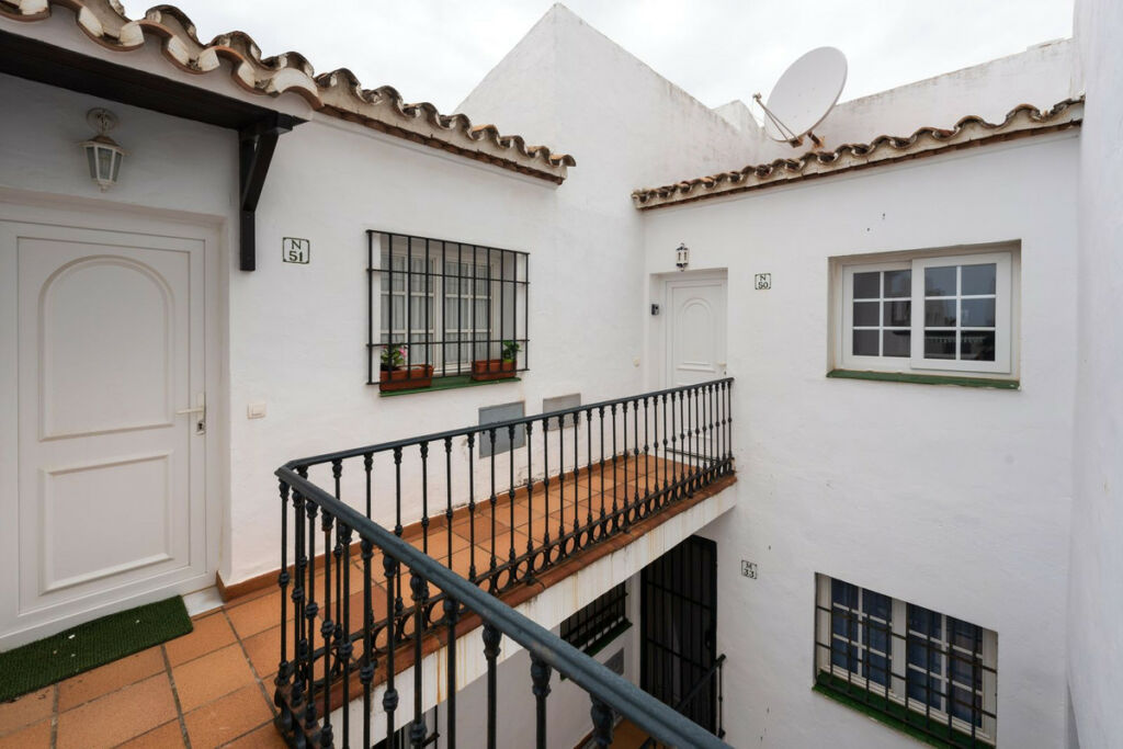 Penthouse La Duquesa Málaga - image 36