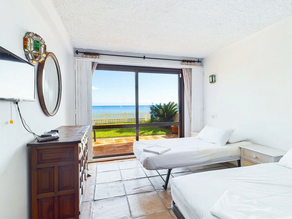 Duplex Estepona Málaga - image 36