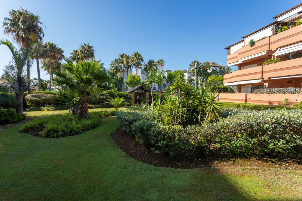 Ground Floor Apartment Puerto Banús Málaga - image 35
