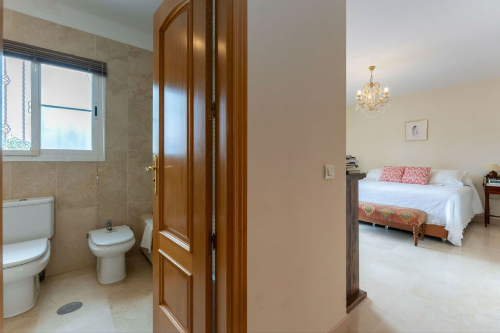 Detached Villa Cerros del Aguila Málaga - image 37