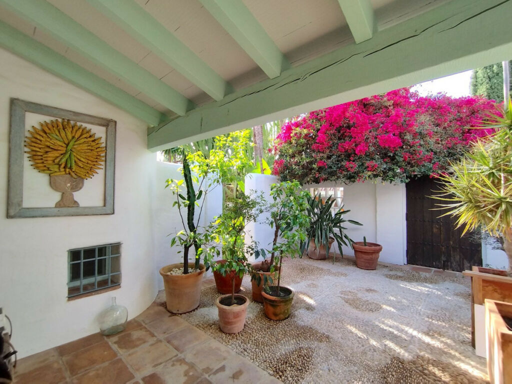 Detached Villa Sierra Blanca Málaga - image 37