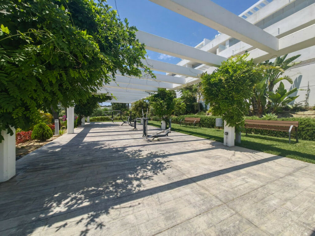 Ground Floor Apartment Estepona Málaga - image 37