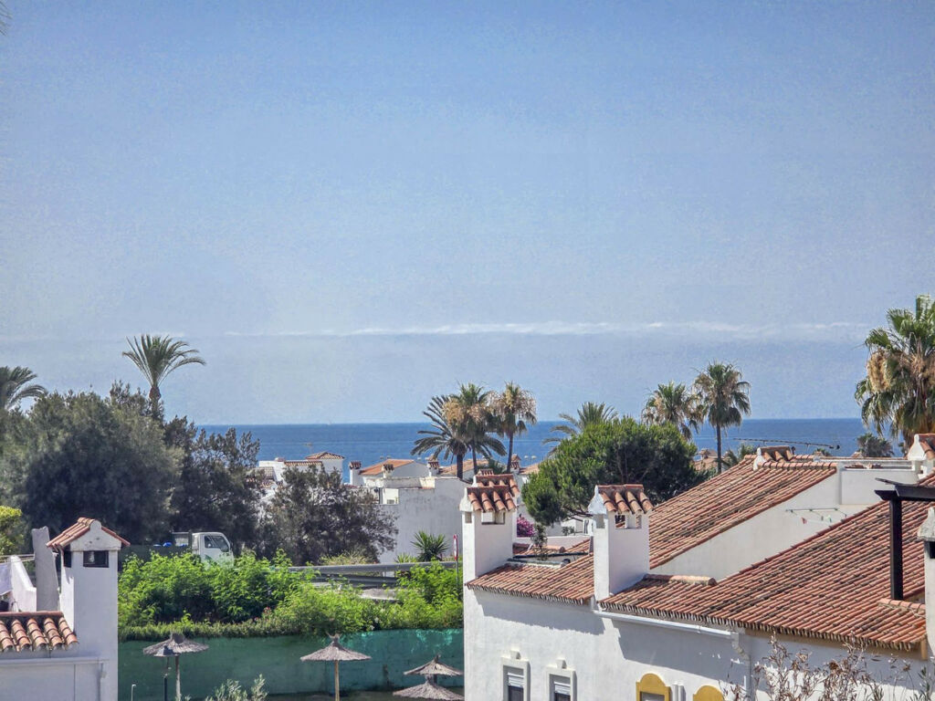 Townhouse Casares Playa Málaga - image 5