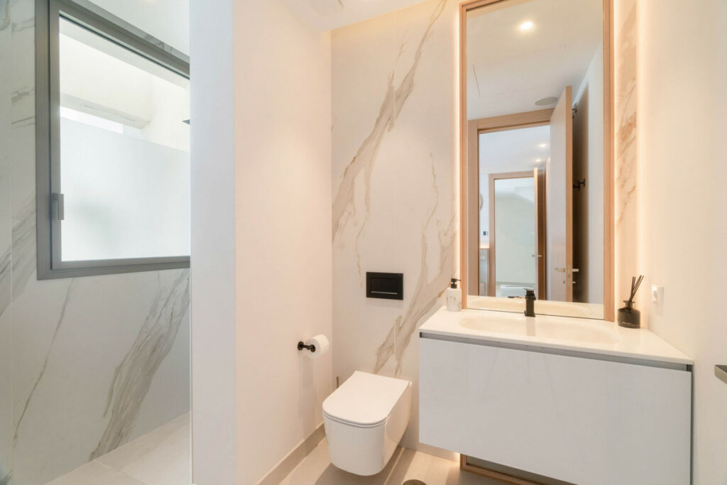 Detached Villa Nueva Andalucía Málaga - image 38