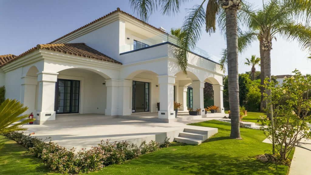 Detached Villa Sotogrande Cádiz - image 36