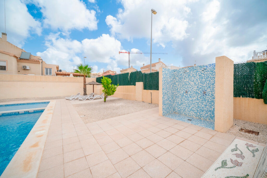 Detached Villa Rojales Alicante - image 37