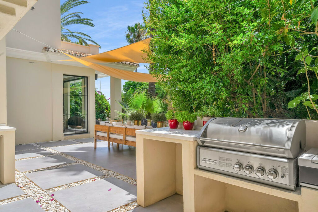 Detached Villa Marbella Málaga - image 37